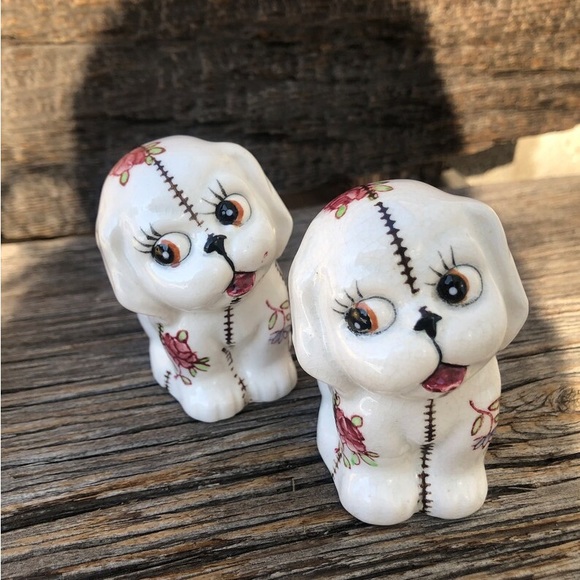Cute Vintage Puppy Dog salt & pepper Shakers Floral Vtg S&P shaker set MCM Japan - Picture 2 of 11